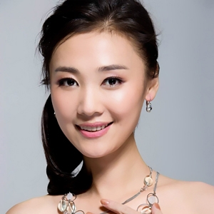 赵雪莲的英文名